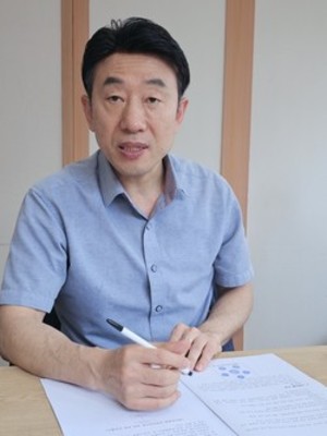 ▲ 대한약사회 조양연 부회장은 8월부터 시작하는 개인 맞춤형 소분 건기식 실증특례 사업 계획을 설명했다.