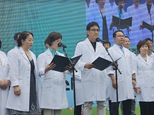 서울시 24개 분회장들은 서울 2만약사의 선언을 낭독했다.