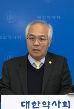 대한약사회 김대원 부회장은 일본의 선진 약사 제도를 우리나라에서 구현할 방법을 고민 중이라고 밝혔다.