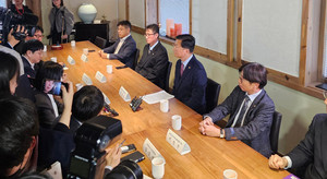 ▲ 의료현안협의체가 파행돼 의료계와 복지부의 대립이 더욱 심화될 것으로 보인다.