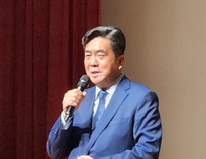 ▲ 강청희 전 부회장.