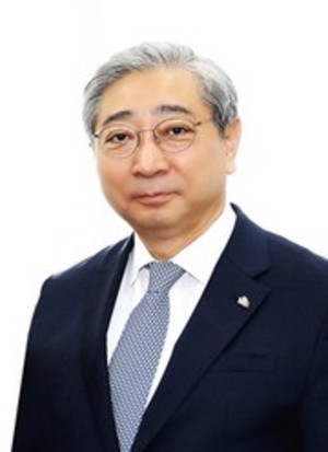 윤동섭 회장.