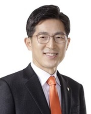 이필수 회장.