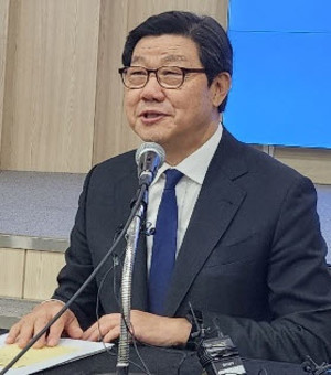 한국제약바이오협회 노연홍 회장이 해외약가 비교 재평가 계획에 쓴소리를 던지며 예측 가능한 약가제도를 주문했다. 