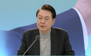 윤석열 대통령은 1일, 민생토론회에서 의료인의 사법리스크를 줄이는 방향으로 제도를 마련하겠다고 밝혔다.