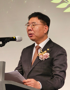 ▲ 박영달 회장은 비대면 진료 확대와 약 배달 추진 시도를 저지하겠다고 공언했다.