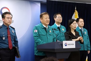 ▲ 정부는 21일, 부처 합동 브리핑을 통해 의료계 집단행동에 대한 엄정한 법적 조치를 예고했다.