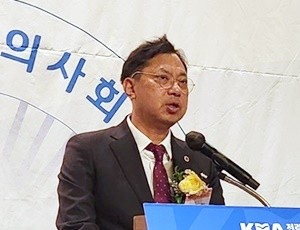 최운창 회장.
