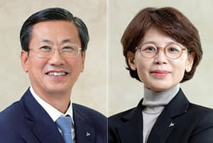 차성남 대표이사(왼쪽)와 함은경 대표이사