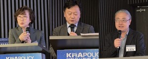 (왼쪽부터) 조영주 위원장, 신동일 위원장, 김영재 위원장.