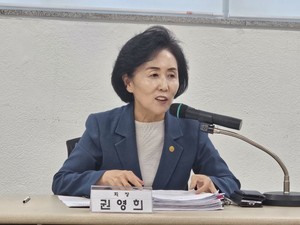 ▲ 서울시약사회 권영희 회장은 한약사 문제 해결을 위해 약사법 개정을 추진하겠다고 밝혔다.