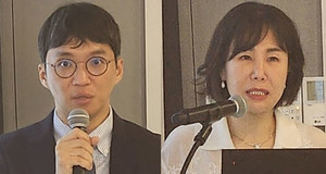 ▲ 국립중앙의료원 피부과 안지영 교수(오른쪽)와 경북대학교병원 피부과 장용현 교수가 아토피 피부염 치료제간 자유로운 약제 전환의 필요성을 역설하고 있다.
