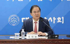 ▲ 김대업 선거관리위원장은 회원 보호에 중점을 두고 선거관리규정을 적용하겠다고 밝혔다.