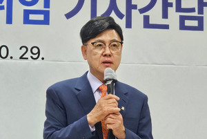 ▲ 이명수 신임 이사장은 국민과 함께하는 재단을 만들겠다는 포부를 밝혔다.