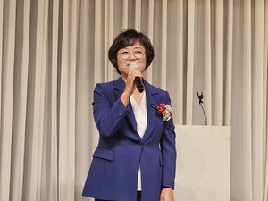 ▲ 박지영 신임 동문회장은 힘 있는 동문회를 만들겠다고 약속했다.