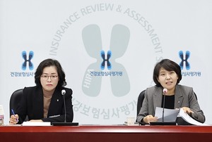 ▲ 김미향 센터장(왼쪽)과 김국희 실장.