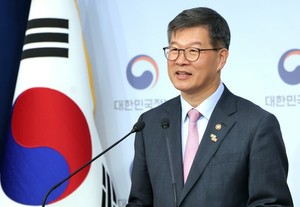 이기일 제1차관은 내년에 비대면 진료 법제화 논의를 진행하겠다고 발표했다.