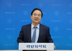 ▲ 김대업 선관위원장은 투표율 80%를 기대한다고 밝혔다.