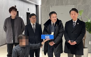 ▲ (왼쪽부터) 박단 위원장, 박형욱 위원장, 박주민 위원장, 김영호 위원장.