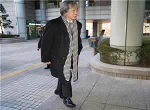 ▲ 정기석 이사장이 담배소송 변론에 참석하고 있다.