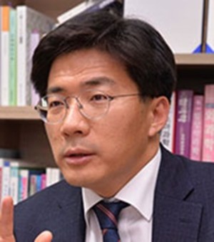 이인재 변호사.