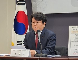 정유옹 수석부회장.