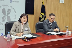 ▲ 안유미 실장(왼쪽)과 강중구 원장.