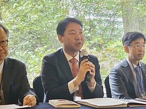 ▲ 이혁 회장은 학회 창립 10주년을 맞아 대국민 국민 건강 증진에 나서갰다는 포부를 밝혔다.