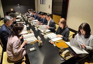 건강보험심사평가원 경기남부본부와 경기북부본부는 21일 경기도 의약단체장 간담회를 공동으로 개최했다.