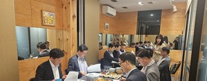 건강보험심사평가원 경기북부본부가 지역 보건의료 현장의 목소리에 귀 기울이고 소통을 강화하기 위해 관할 지역 의사회 회장단과 정기적인 간담회를 개최했다.