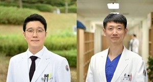▲ 오형훈 교수(왼쪽)와 김제성 교수.