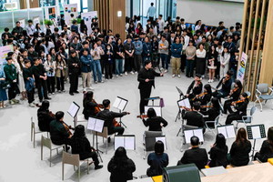 삼성바이오로직스(대표이사: 존 림)는 임직원 간 소통과 소속감을 강화하기 위해 '2025 동호회 페스티벌'을 개최했다고 15일 밝혔다. 
