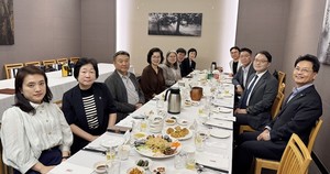 ▲ 서울시병원회와 심평원 서울본부는 20일 강남구 소재 중식당 상해루에서 임원 간담회를 개최했다.