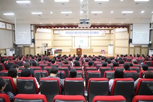 ▲ 전남대병원 백의회가 지난 14일 명학회관 대강당에서 제53회 정기총회를 개최했다.