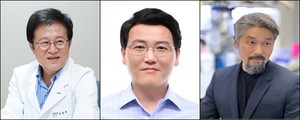 ▲ (왼쪽부터)김동욱 교수, 이뮤노포지 안성민 대표, 박현우 교수