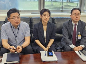 ▲ 김정연 과장은 무균제제 GMP 강화 관련 제약사의 연구 진행 상황을 설명했다.