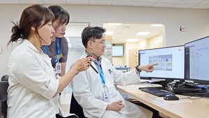 ▲ 의정부을지대병원이 스마트워치로 정신질환 입원환자 실시간 모니터링을 할 수 있는 시스템을 구축했다.