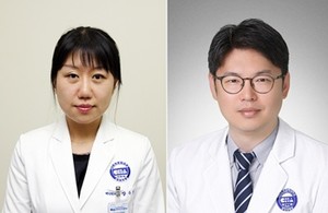 ▲ 장수진 교수(왼쪽)와 전홍재 교수.