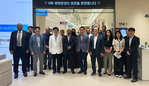 ▲ 사우디아라비아 국영병원 PSMMC 사절단이 지난 19일 KMI 광화문센터를 방문해 시설 견학 후 참석자들과 기념 촬영을 하고 있다.
