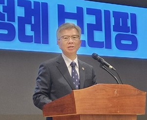 ▲ 김택우 회장.