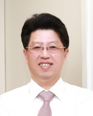 김기웅 교수.