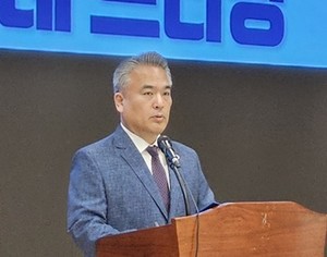 김성근 대변인.