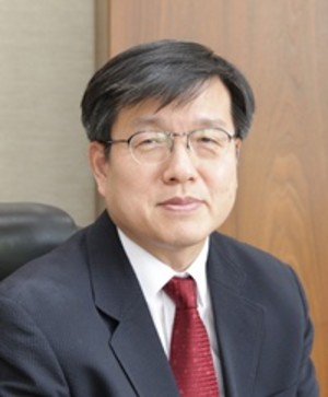 ▲ 송진원 교수.