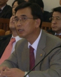 유시민 보건복지부 장관은 1일 복지부 종합국감에서 제4차 한미FTA 협상결과를 보고했다.