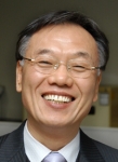 일산병원 이충의 원무팀장은 나누는 기쁨을 강조하고 있다.