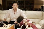 영화‘그놈 목소리’는 유괴된 가정의 황폐화, 부모의 철저한 심정을 카메라로 담아내고 있다.