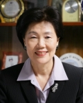김조자 회장은 노인요양법 제정을 촉구했다.