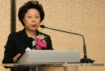 대한간호협회 신경림 회장이 개회사를 낭독하고 있다.