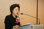 이임사를 전하고 있는 신경림 전 회장