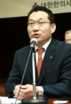 김정곤 회장은 노환규 의협 당선자에 연민의 정을 느낀다고 말했다.